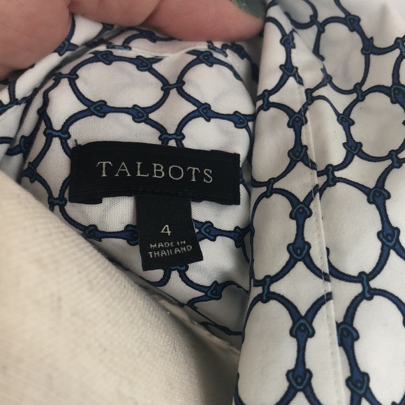 Talbots, size 4, tailored, wrinkle resistant blouse w/horse harness design - Picture 7 of 8